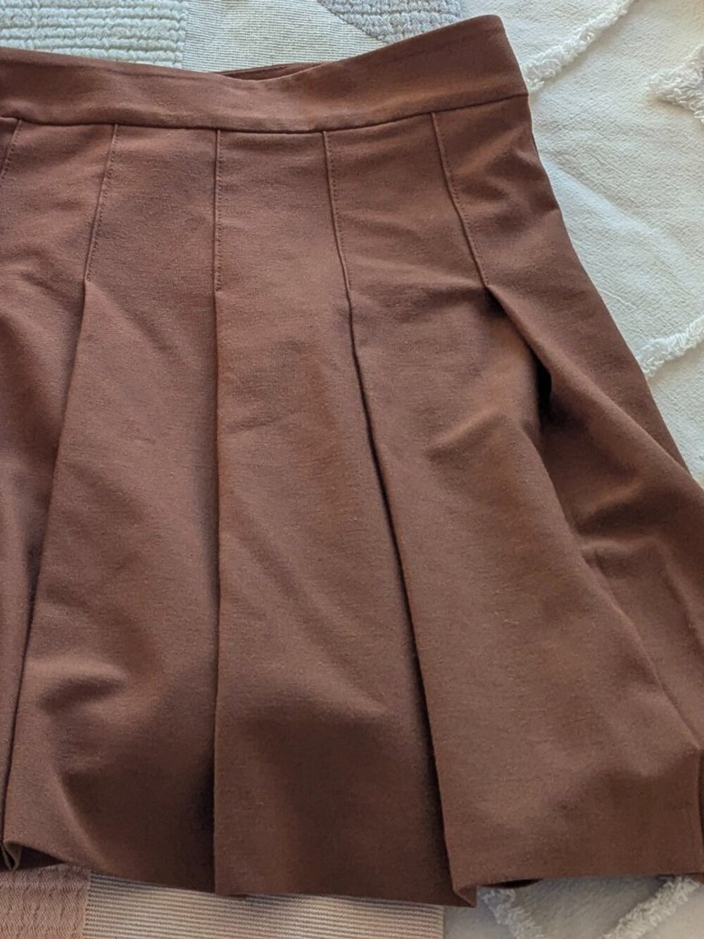 Aritzia Women's Brown Skirt